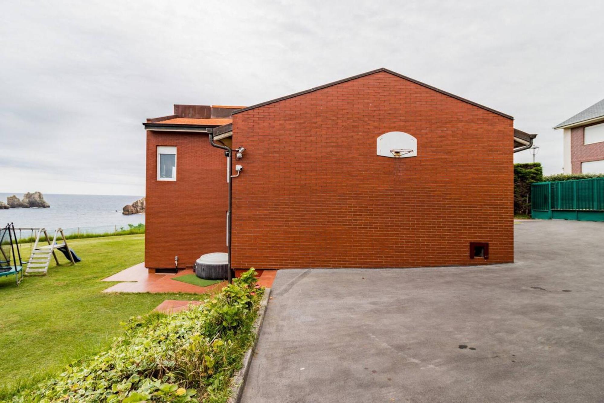 Spacious House With Sea View In Liencres + Jacuzzi Zewnętrze zdjęcie